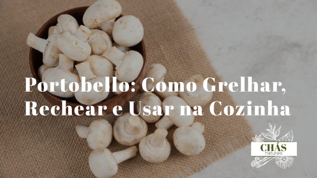 portobello grande recheado com legumes e queijo sobre grelha quente com marcas de grelha e vapor aromático